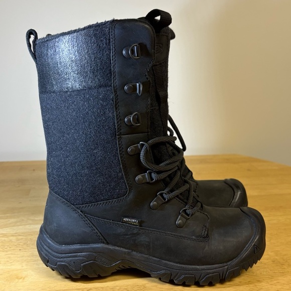 KEEN Women’s 7 Greta Tall Black Boots Leather Lace Up Warm Winter Waterproof New - Picture 1 of 10